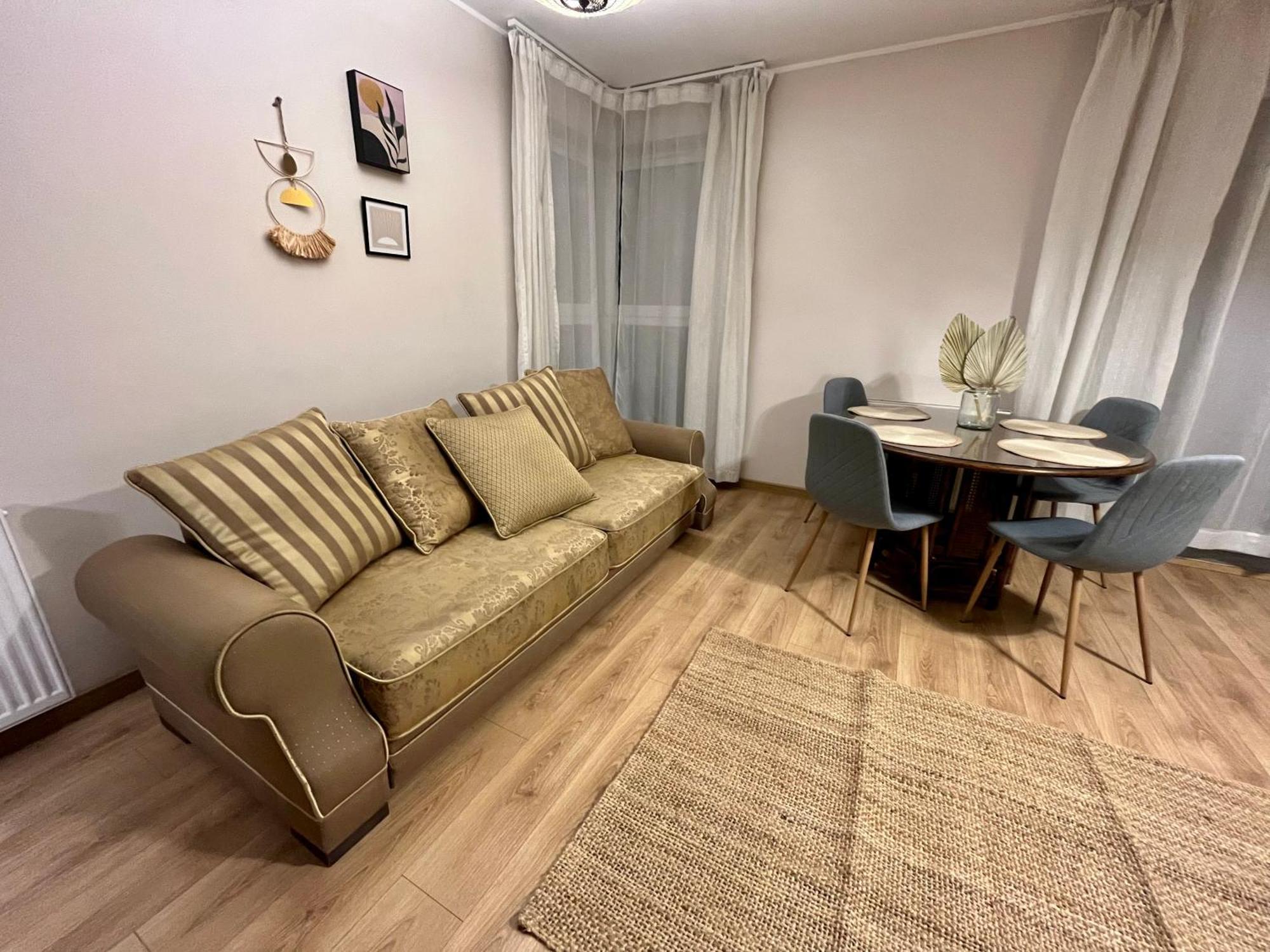 Oldtown Retro Apartment By Marina With Balcony For 6 People Danzica Esterno foto