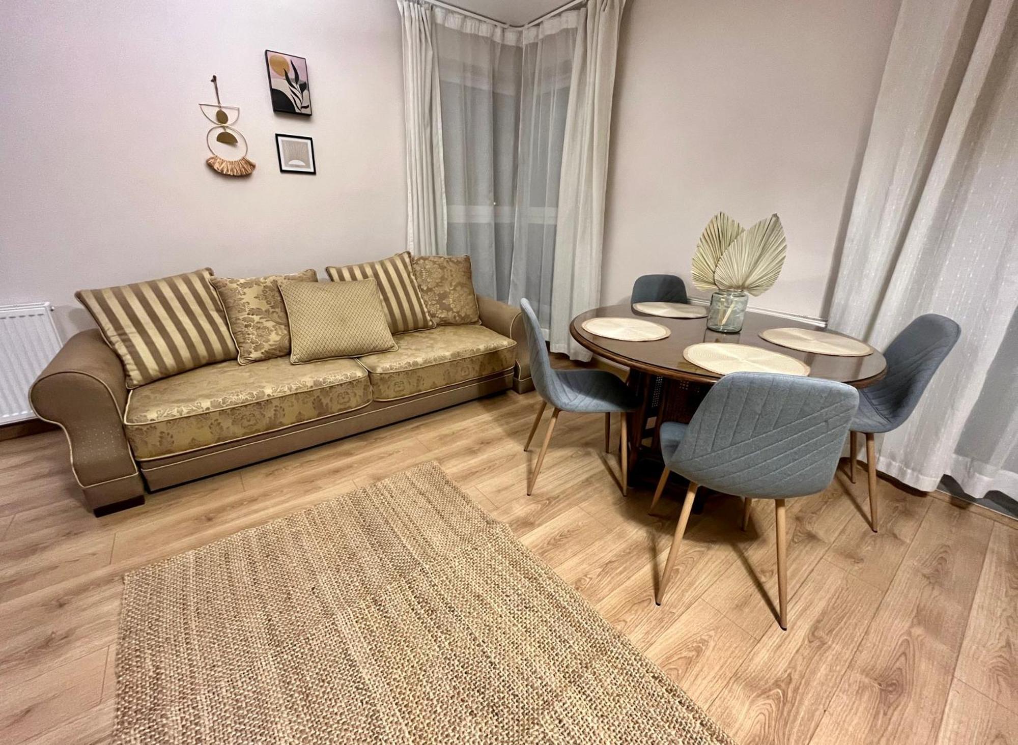 Oldtown Retro Apartment By Marina With Balcony For 6 People Danzica Esterno foto