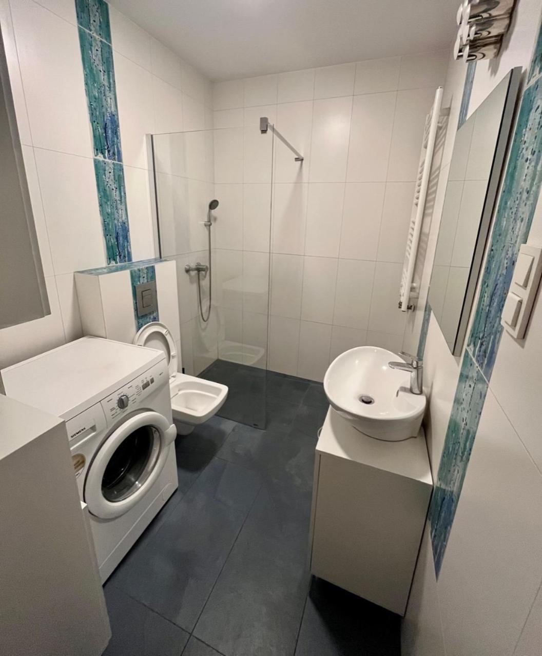 Oldtown Retro Apartment By Marina With Balcony For 6 People Danzica Esterno foto